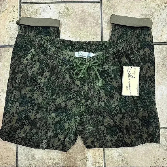 Vintage Havana Pants - NWT Women’s Vintage Havana Snake Skin Print Joggers Drawstring Brown Pants Small